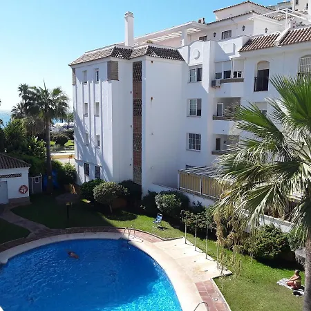 Holidays & Ii, 3 Habitaciones, Piscinas ,150 Metros Playa Benalmádena